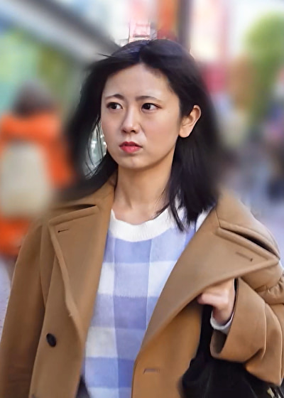 無防備に寝てる女に中出し卑猥行為 4 押しに弱い女 肉感的ギャル